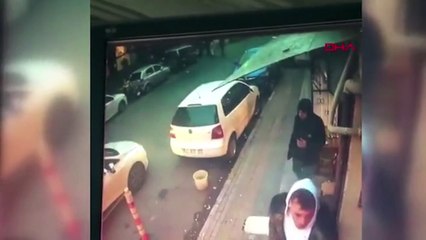 Çay sevdası! Silahlı saldırıya uğradılar yine de çaylarını bırakmadılar