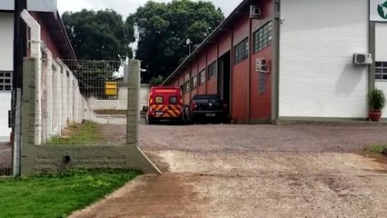 Homem sofre lesão física e precisa ser atendido pelo Siate