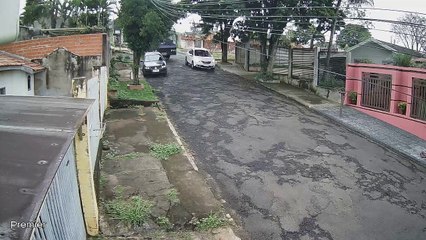 "Quando vi o ônibus entrei em desespero", diz morador de Apucarana