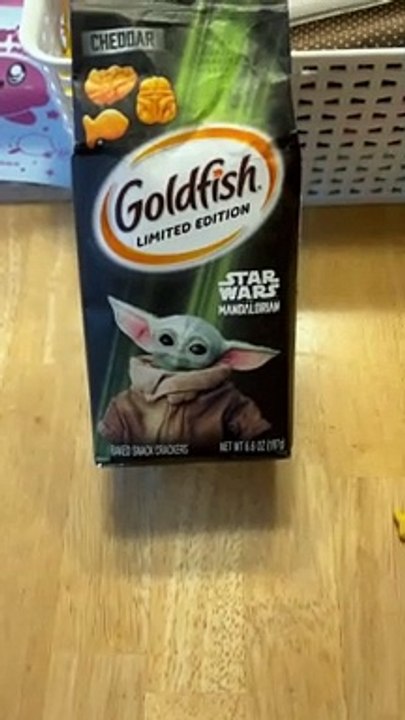 Star Wars Mandalorian Goldfish