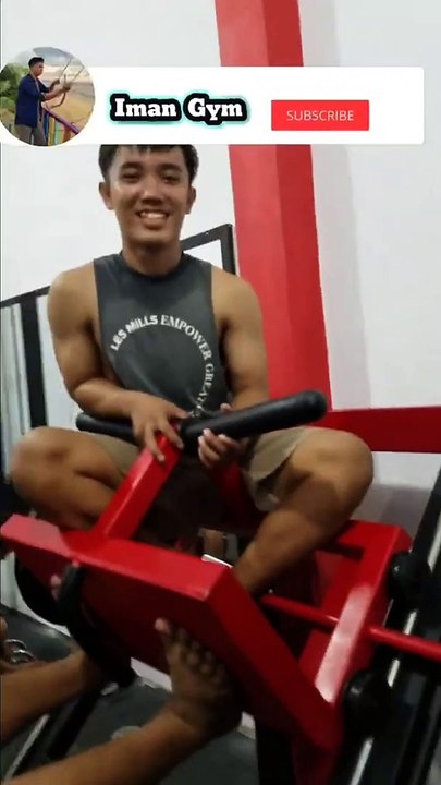 ngajarin pemula latihan kaki di gym