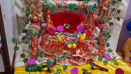 Thakurji Ke Liye Palna