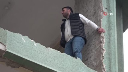 3 saatlik intihar müzakeresi eşi ve bebeği gelince son buldu