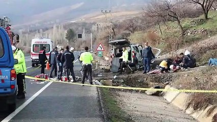 Malatya’da kamyonet beton menfeze çarptı: 2 ölü, 3 yaralı