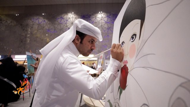 فنان قطري تحدى عمى الألوان برسوماته