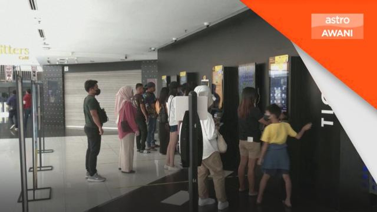 Michelle Yeoh Oscar win draws Malaysians back to cinemas