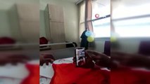 Depremzede Ömer Halis, tedavi olduğu hastanede Galatasaraylı futbolcular ile görüştü
