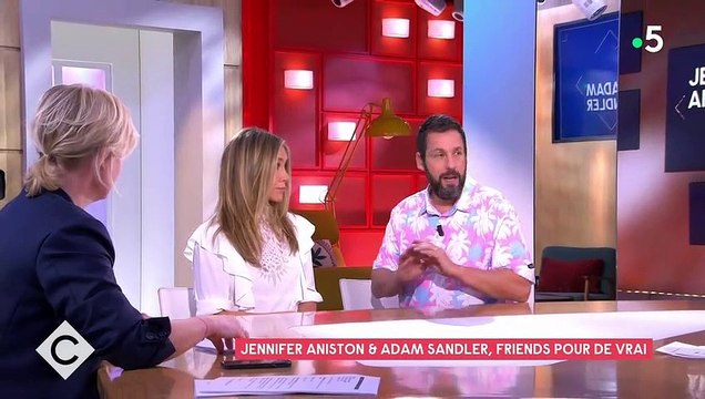 Elle ne ressemble plus à rien : Jennifer Aniston présente à Paris, les internautes critiquent violemment son physique