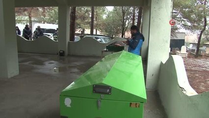 Adıyaman'da selde hayatını kaybeden anne ve kızının cenazeleri defnedildi