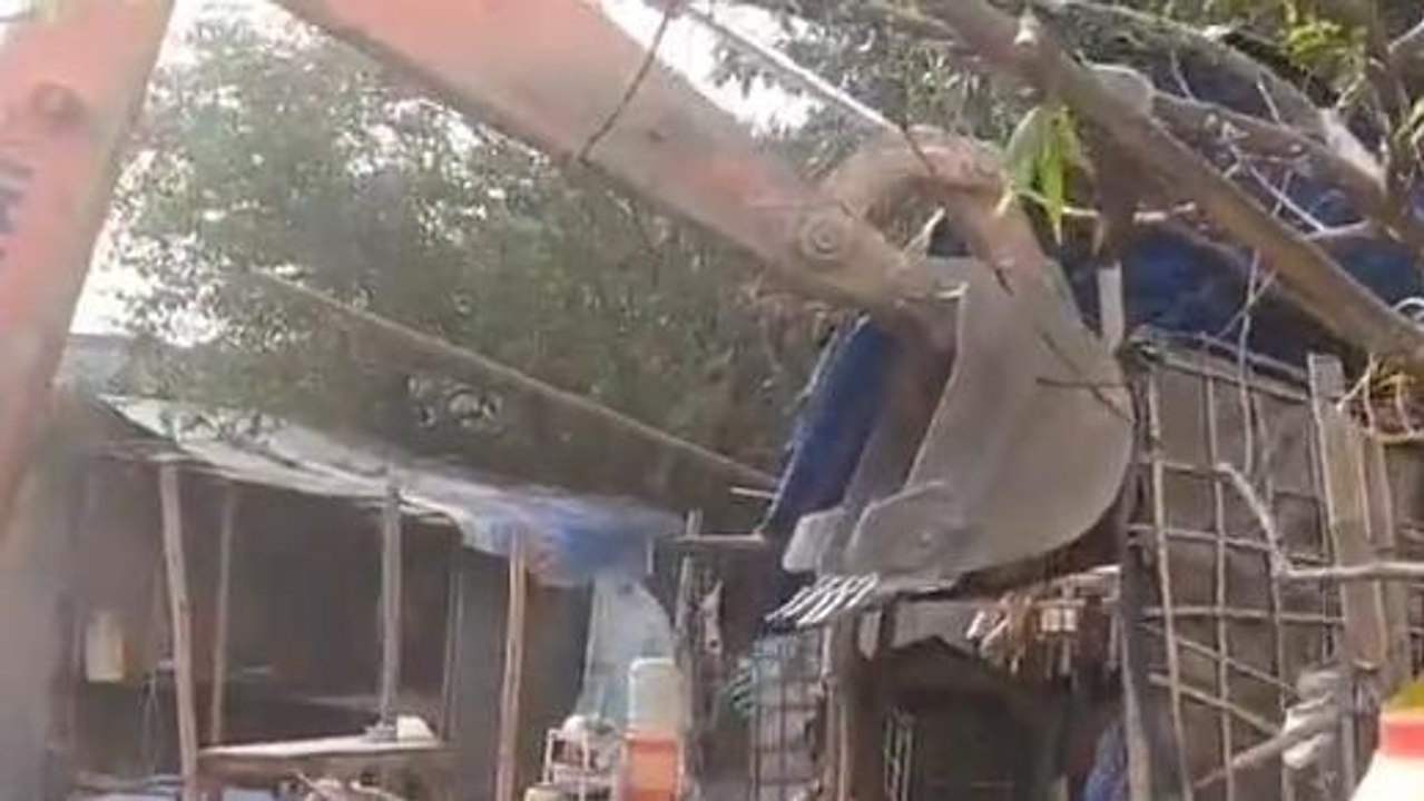 किशनगंज: भूमिहीन परिवारों की प्रशासन ने नहीं सु...