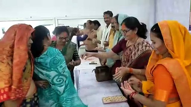 कांग्रेसियों ने मनाया होली मिलन समारोह