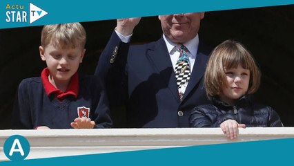 Albert de Monaco : Radieux au balcon pour son anniversaire, Jacques et Gabriella s'invitent à la fêt