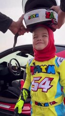 Zayn Sofuoğlu conduz Ferrari SF90 em circuito