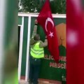 Kılıçdaroğlu'nun ziyaret ettiği alanda valilik Türk Bayraklarını indirdi