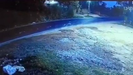 पश्चिमी चंपारण: नरकटियागंज के सड़क हादसे का सीसीटीवी फुटेज आया, देखिए पूरी खबर