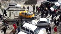 Ankara’da taksi, durağa daldı: 1’i ağır 6 yaralı