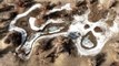 Xinjiang'da Buz ve Karların Erimesiyle Hayvan Şeklini Andıran Göller Ortaya Çıktı