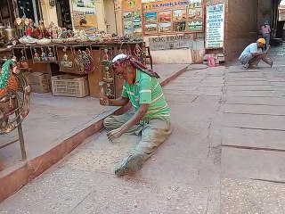 Video: - ...ताकि हर कदम न हो हादसे की आहट, न दिन में खौफ हो और न रात में आशंका