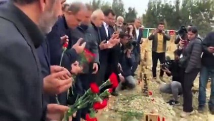 Kılıçdaroğlu deprem bölgesindeki kimliksiz mezarlıklara karanfil bıraktı
