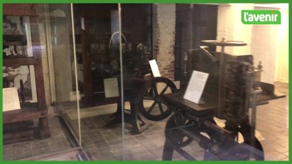 La place Hergé à Tournai, un espace communal un peu trop privé...