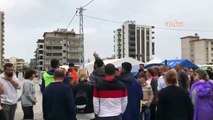 İskenderun'da gönüllüler tarafından kurulan çadırkent, kaymakamlık tarafından kapatıldı