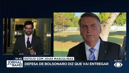Defesa de Bolsonaro diz que vai entregar as joias 14/03/2023 13:00:56