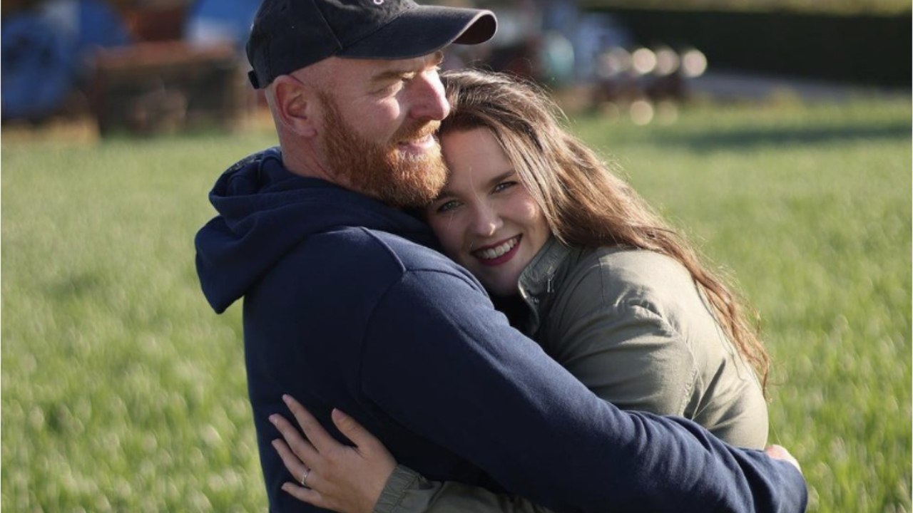 GALA VIDEO - PHOTO - Lucile (L’amour est dans le pré) enceinte de cinq mois : “Bébé bouge beaucoup”