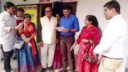 चौघड़िया तालाब  में कब्जा करने रातों रात हो रही पेड़ो की कटाई
