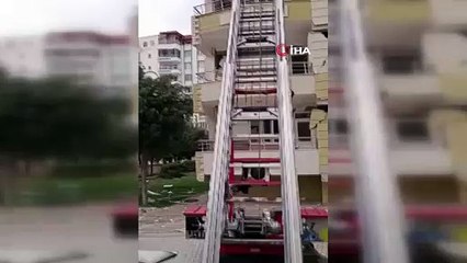 Depremin dehşetini gözler önüne seren manzara