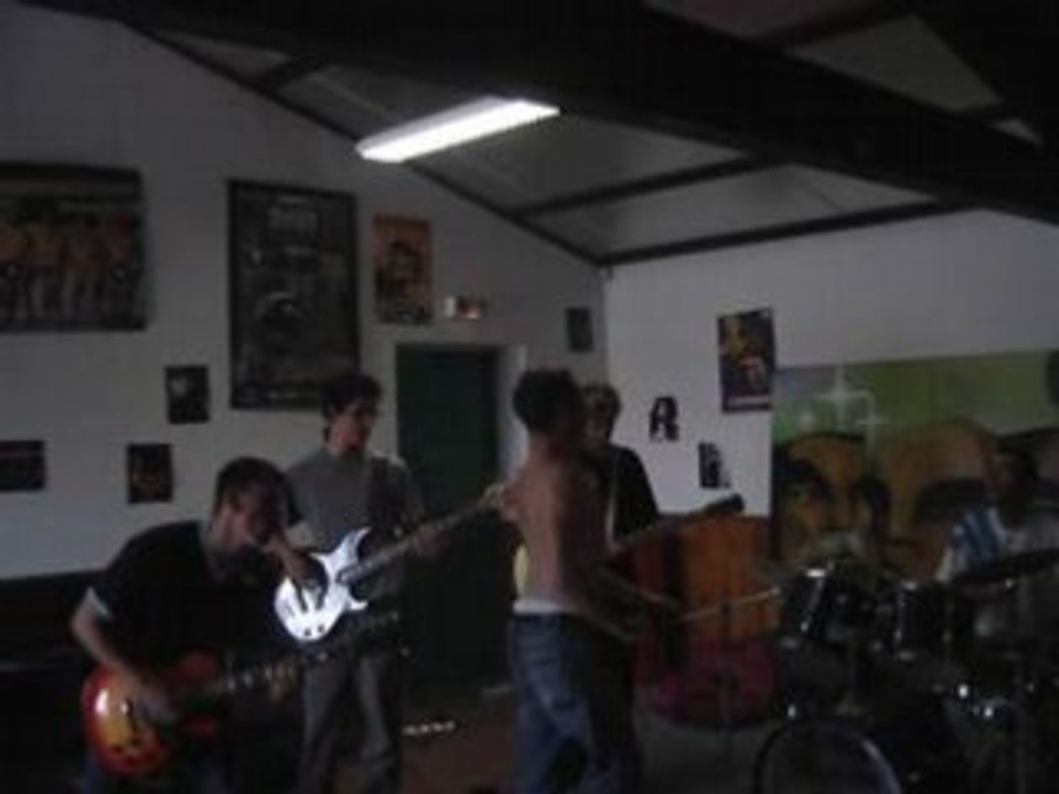 Drapeau noir - répét aout 2005