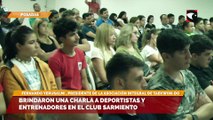Brindaron una charla a deportistas y entrenadores en el Club Sarmiento