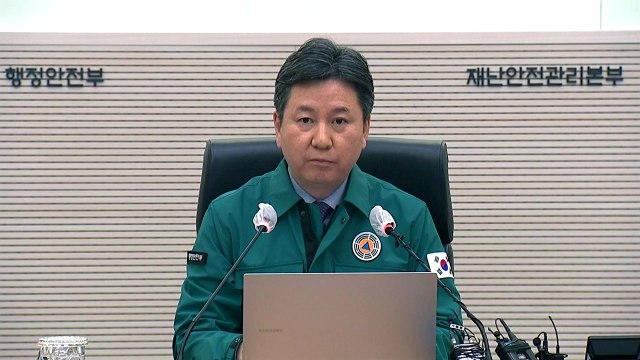 월요일부터 대중교통 마스크 의무 해제...혼잡시간엔 '적극 권고' / YTN