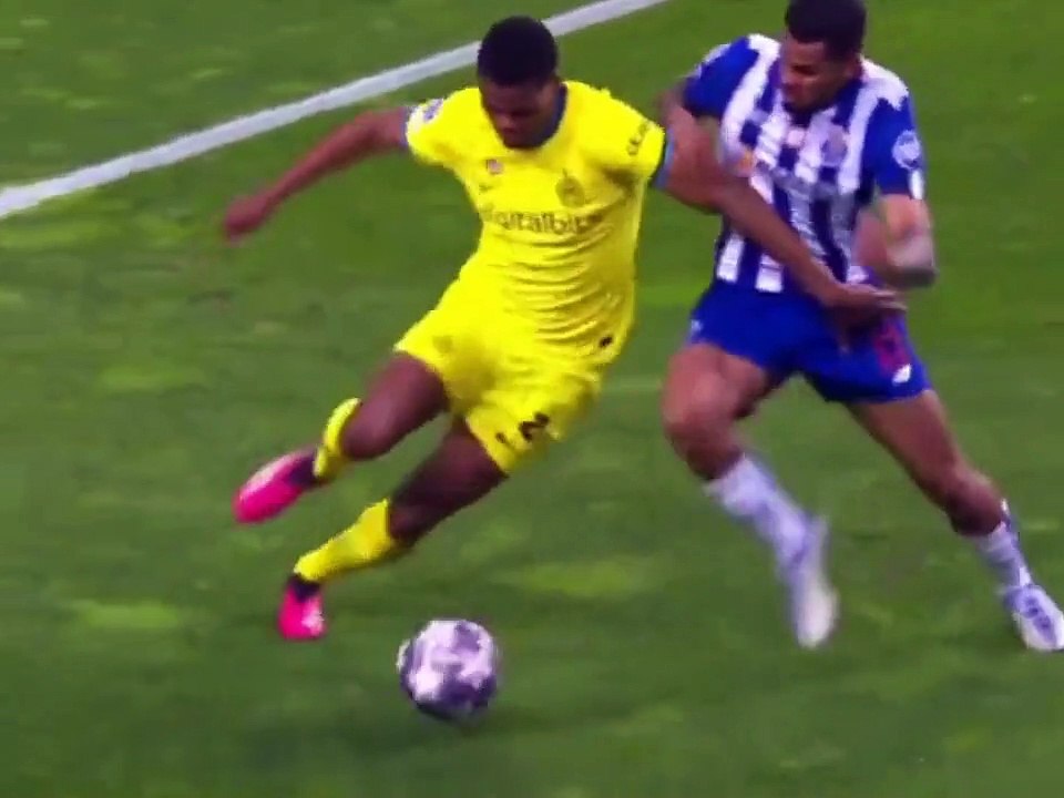 Ce joueur de foot finit en slip - Match Porto - Inter