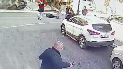 Sokak ortasında kan donduran olay! Rastgele ateş ederek biri kadın 3 kişiyi vurdu