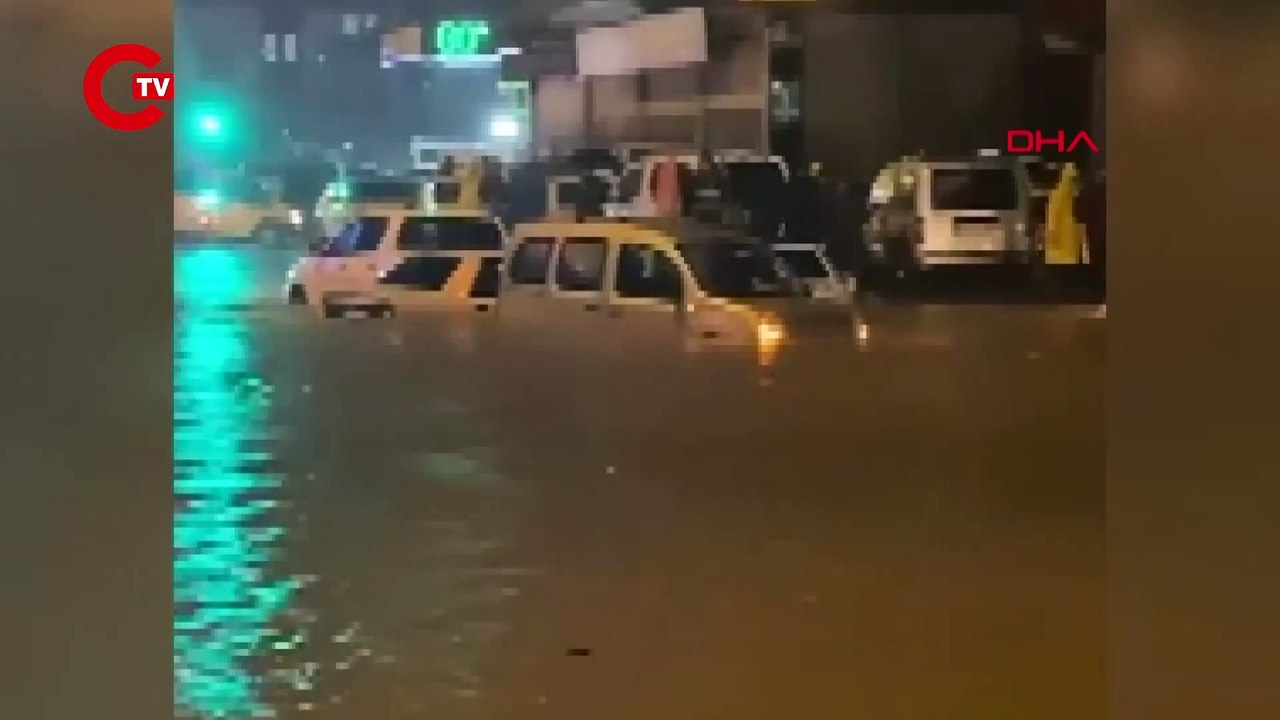 Şanlıurfa sele teslim oldu; hastane acil servisini su bastı, okullar tatil edildi