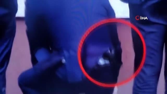 Polonya Adalet Bakanı Ziobro belinde silahla görüntülendi