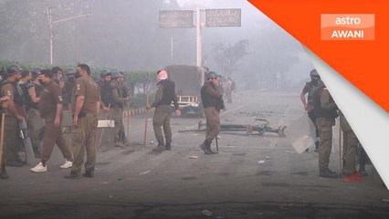 Pertempuran penyokong Imran Khan dan polis berterusan