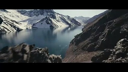 Blue Oval  تخبر عن نوع مختلف من فورد الكهربائية في إعلان تشويقي جديد