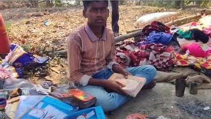 বীরভূমঃ সর্বস্ব শেষ,পোড়া বাড়ির সামনে বই হাতে পরীক্ষার্থী!দেখুন সেই ভিডিও