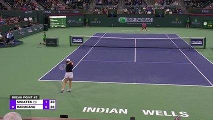 Swiatek storms past Raducanu into Indian Wells quarters