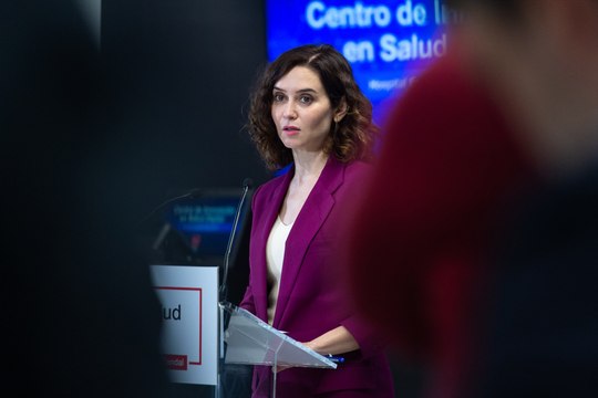 Ayuso sale en defensa de su hermano por el caso de las mascarillas atacando a Pedro Sánchez y Pablo Iglesias