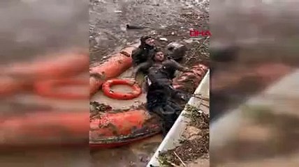 Şanlıurfa'daki alt geçitte sele kapılan vatandaş böyle kurtarıldı