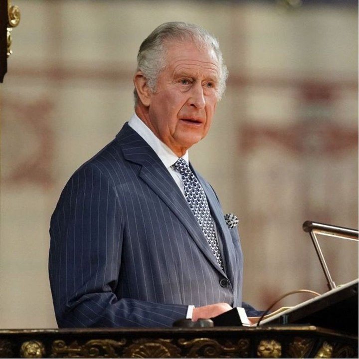 Charles III : son émouvant clin d’œil à Elisabeth II lors de son discours à l’abbaye de Westminster