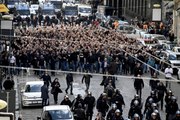 Napoli, caos e scontri con i tifosi dell?Eintracht