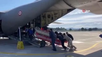 Şanlıurfa ve Adıyaman'da sel felaketinin ardından hava kuvvetlerine ait uçaklarla bölgeye yardımlar devam ediyor