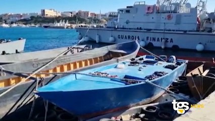 Salvi perché siamo riusciti ad aggrapparci alla chiglia della barca