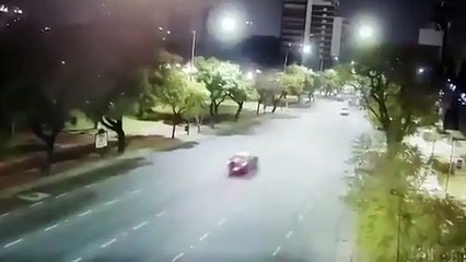 Eugenio Veppo manejando a toda velocidad por Av. Figueroa Alcorta antes de asesinar a Cinthia Choque