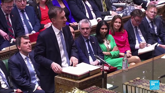 Trabajadores británicos en huelga por reclamos salariales, el Gobierno se resiste a las demandas