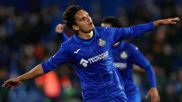 Milli futbolcumuz İspanya'ya damga vuruyor! 'En iyi futbolcu' ödülünü Enes'e verdiler