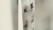 Un incendio desata el pánico en un edificio de Valencia